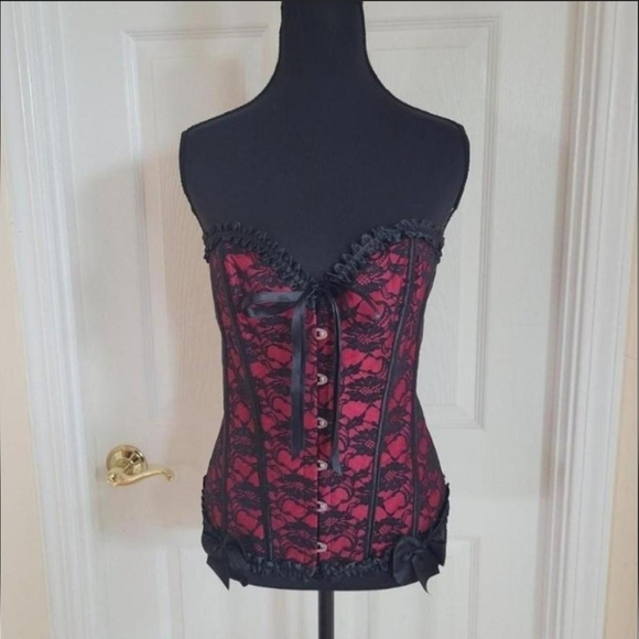 Elegant Black and Red Lace Corset - Picture 1 of 8